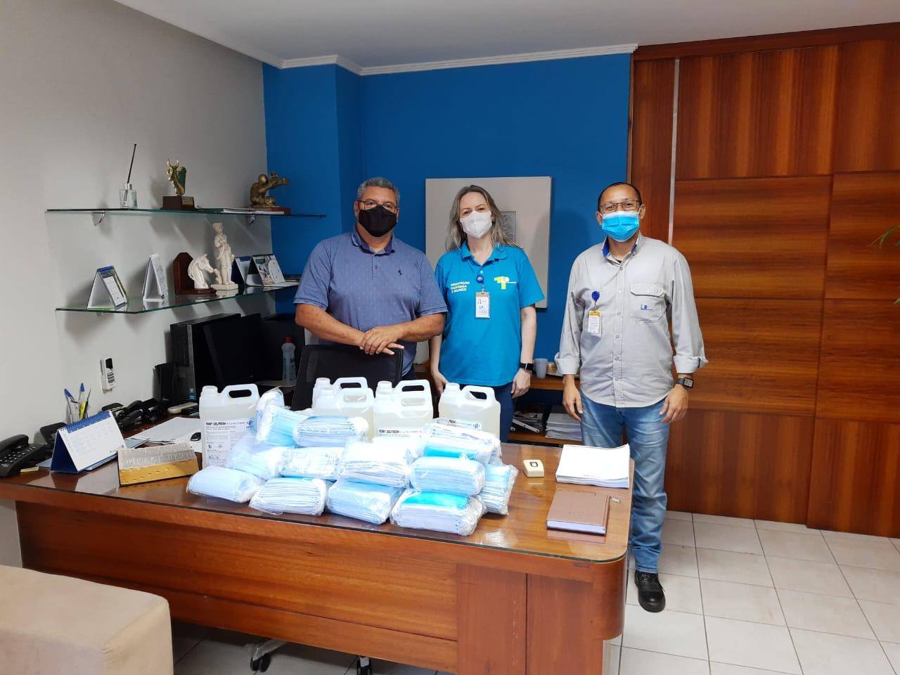 Portocel doa máscaras e álcool em gel à Câmara Municipal de Aracruz