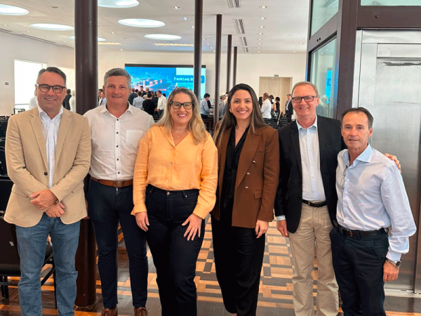 Participamos, em agosto, do lançamento do Plano Estratégico Parklog/ES, no Palácio Anchieta, em Vitória